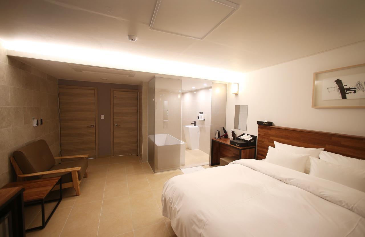 Hotel You&I Incheon Extérieur photo