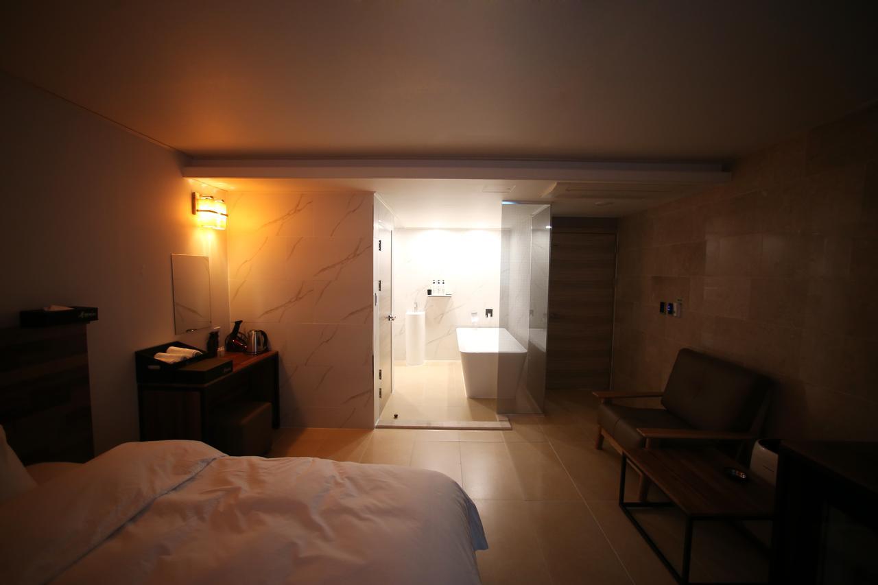 Hotel You&I Incheon Extérieur photo