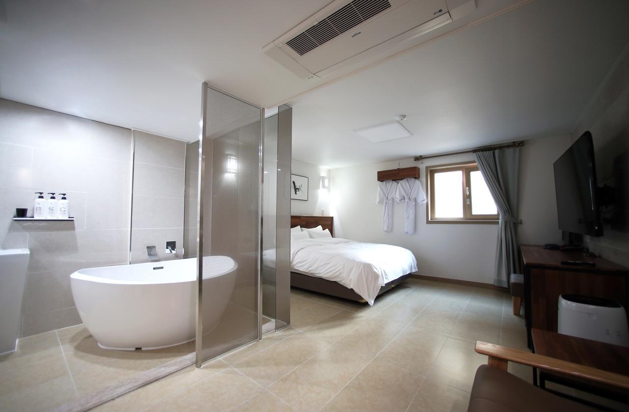 Hotel You&I Incheon Extérieur photo